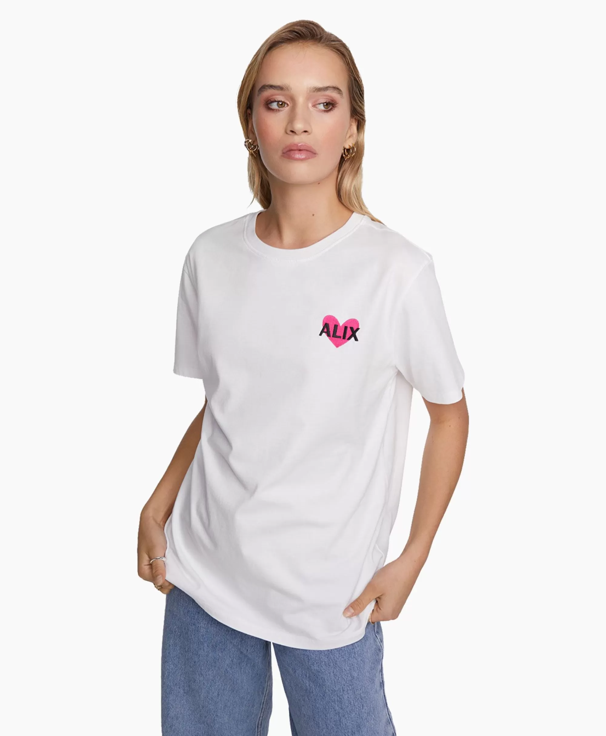 Maglia con Cuore Alix - T-Shirt a Manica Corta in Maglia Colore Bianco Sfilato, Design Elegante e Confortevole