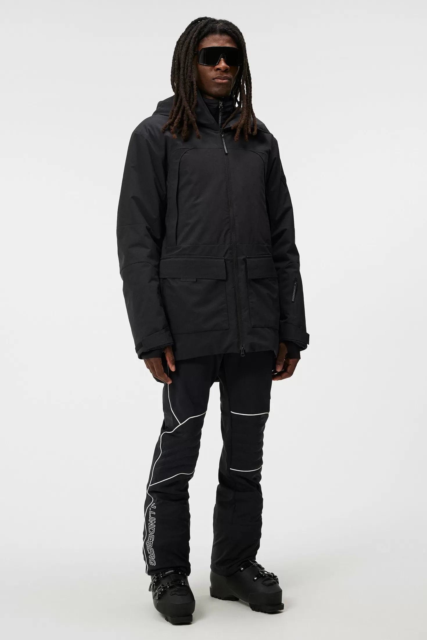 J.Lindeberg Techwear Impermeabile: Giaccone Bridge Parka con Design Modulare per Autunno-Inverno 2024 - Urban Elegance negli Sportswear da Uomo
