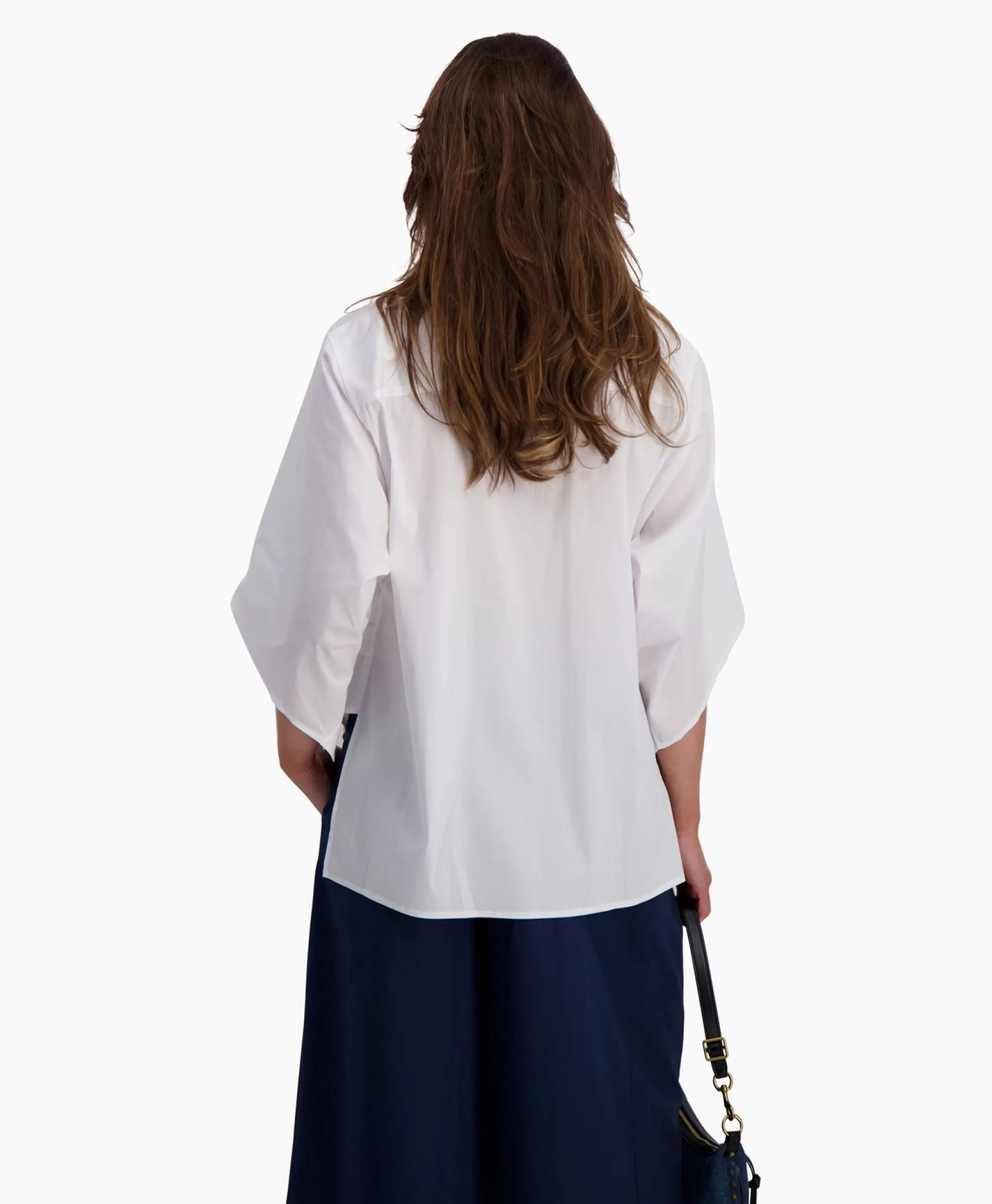 Camicia Elegante D’Arc in Tessuto Brembrato Bianco con Dettagli Femminili