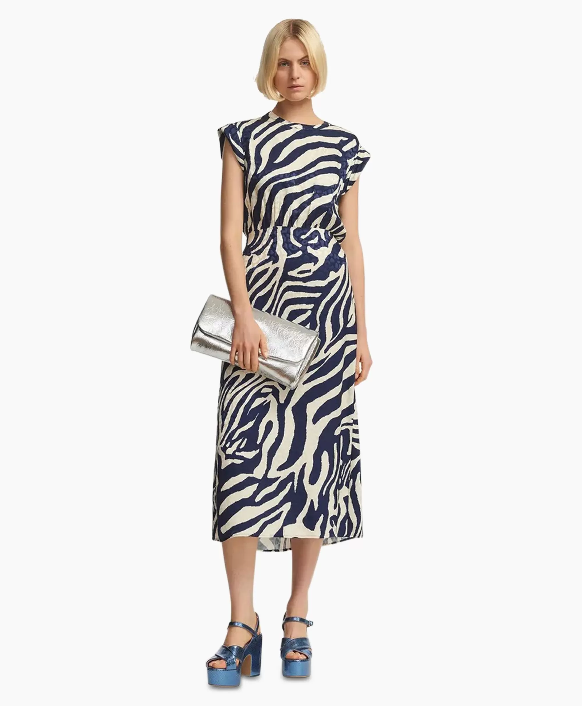 Abito da Sposa Fayola Blu Cielo - Vestito Midi Elegante con Ricami Essentiel Antwerp | Collezione Primavera, Linea Silhouette Moderna