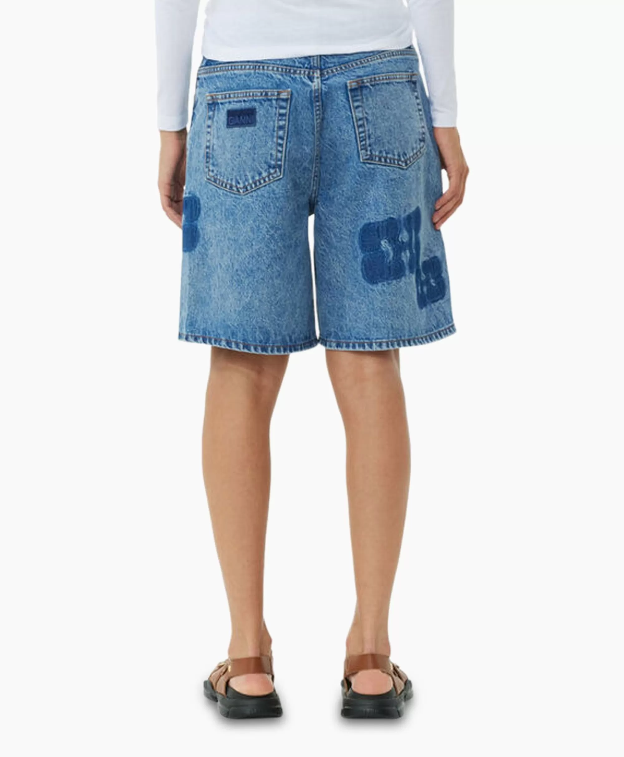 Ganni - Pantaloncini Denim con Toppe Artigianali in Tinta Blu Vintage