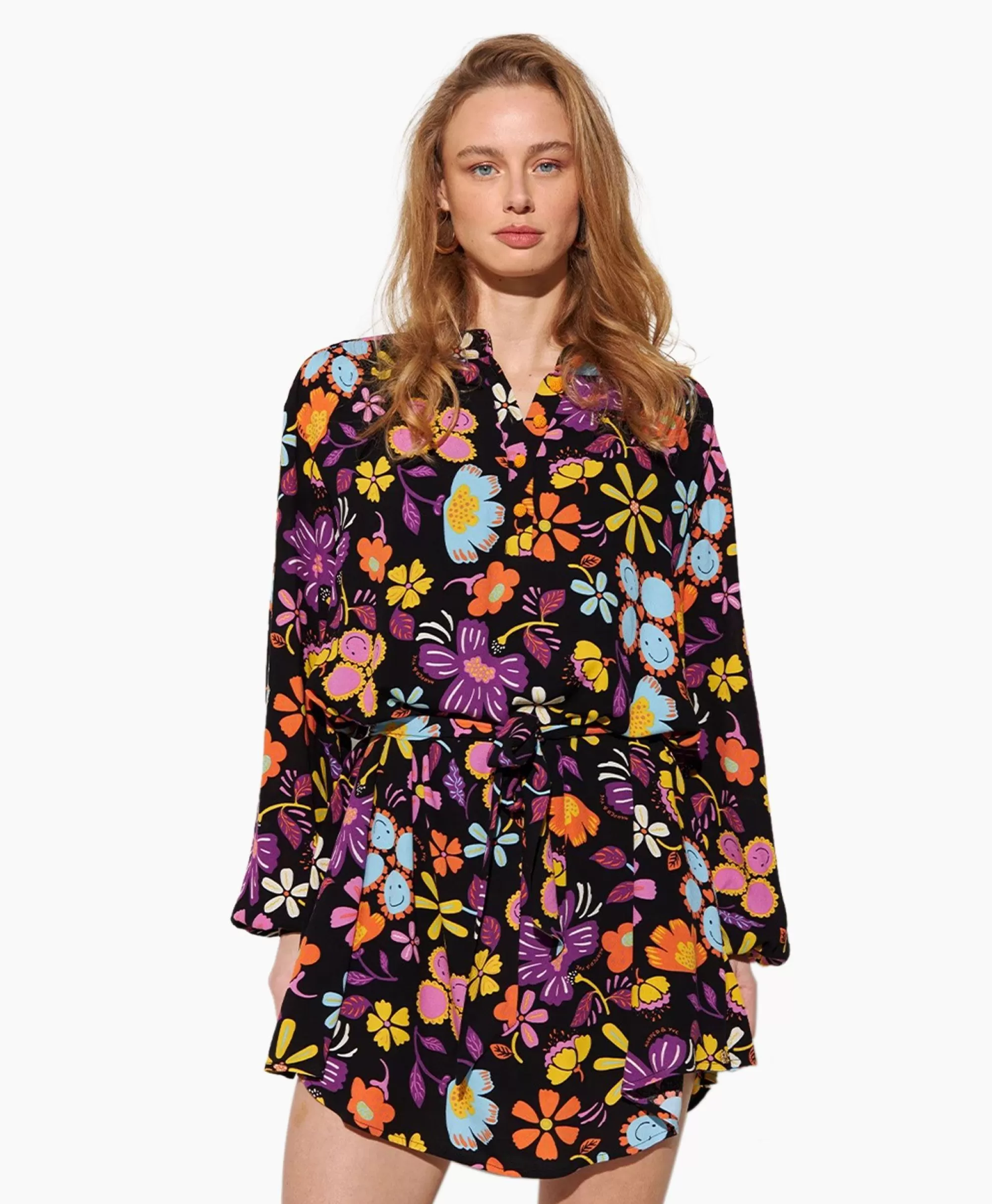 Abiti eleganti da donna Harper & Yve - Mini Dress Liz in Nero Opaco con design moderno e dettagli raffinati. Modello versatile per occasioni speciali, disponibile in taglio slim fit con finiture premium.