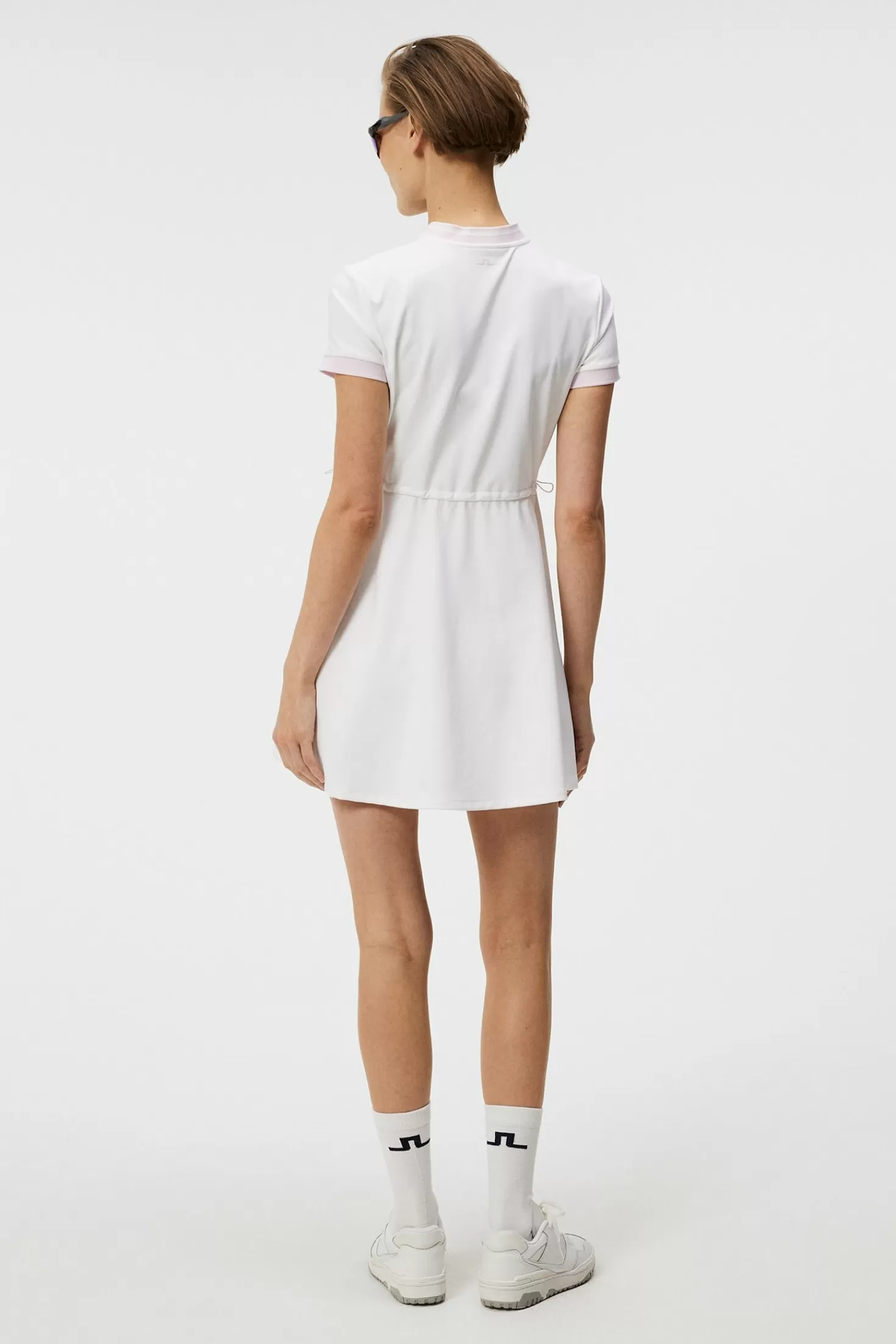 Abito Elegante Jamila con Ricami | J.Lindeberg Moda Femminile Primavera/Estivo 2024 - Vestito da Sera con Taglio Moderno