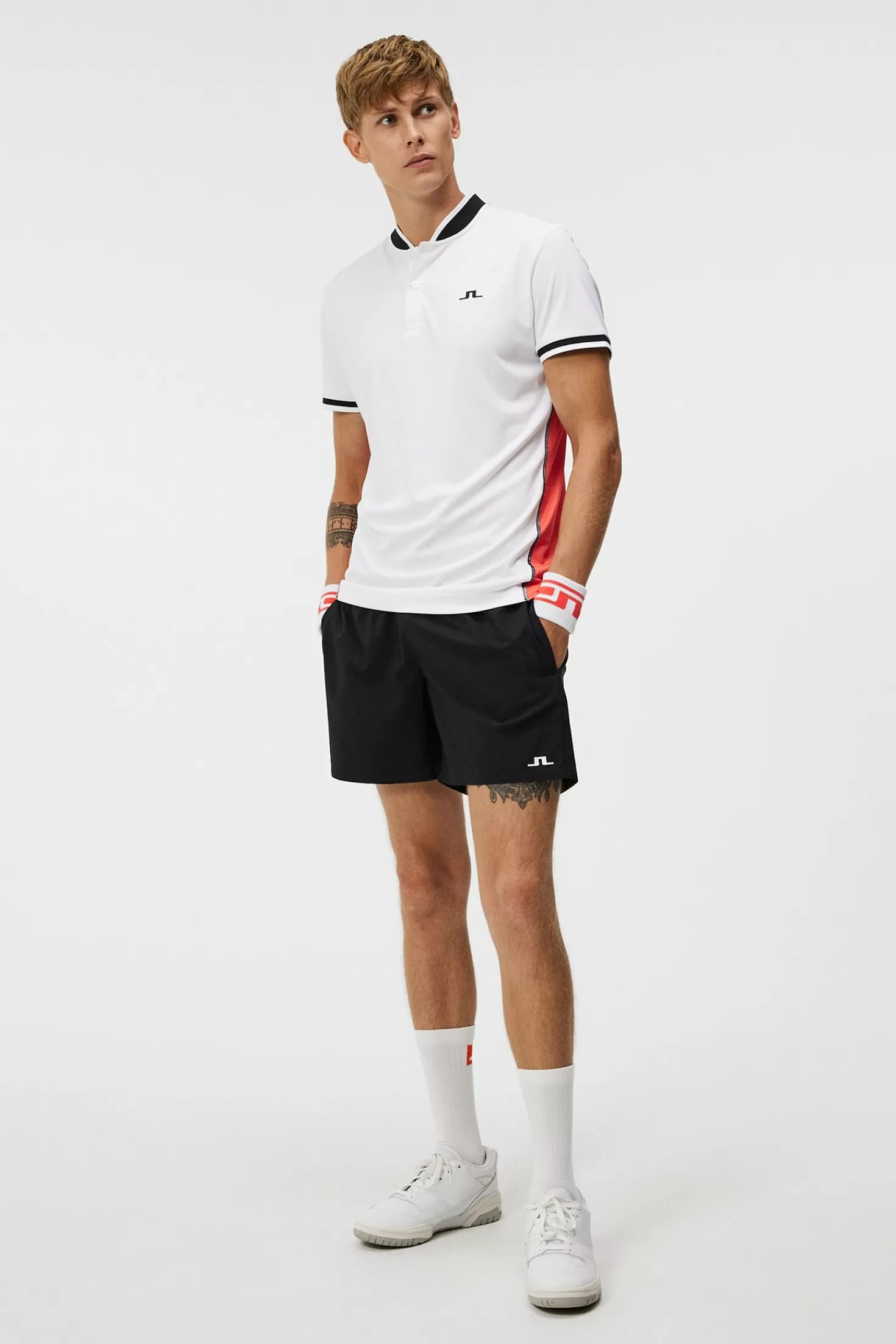 J.Lindeberg Maglia Polo Uomo - Taglio Regolare Jensen in Cotone Premium  
Stile Casual Elegante con Logo Ricamato  
Disponibile in Colori Classici - Collezione Autunno 2024