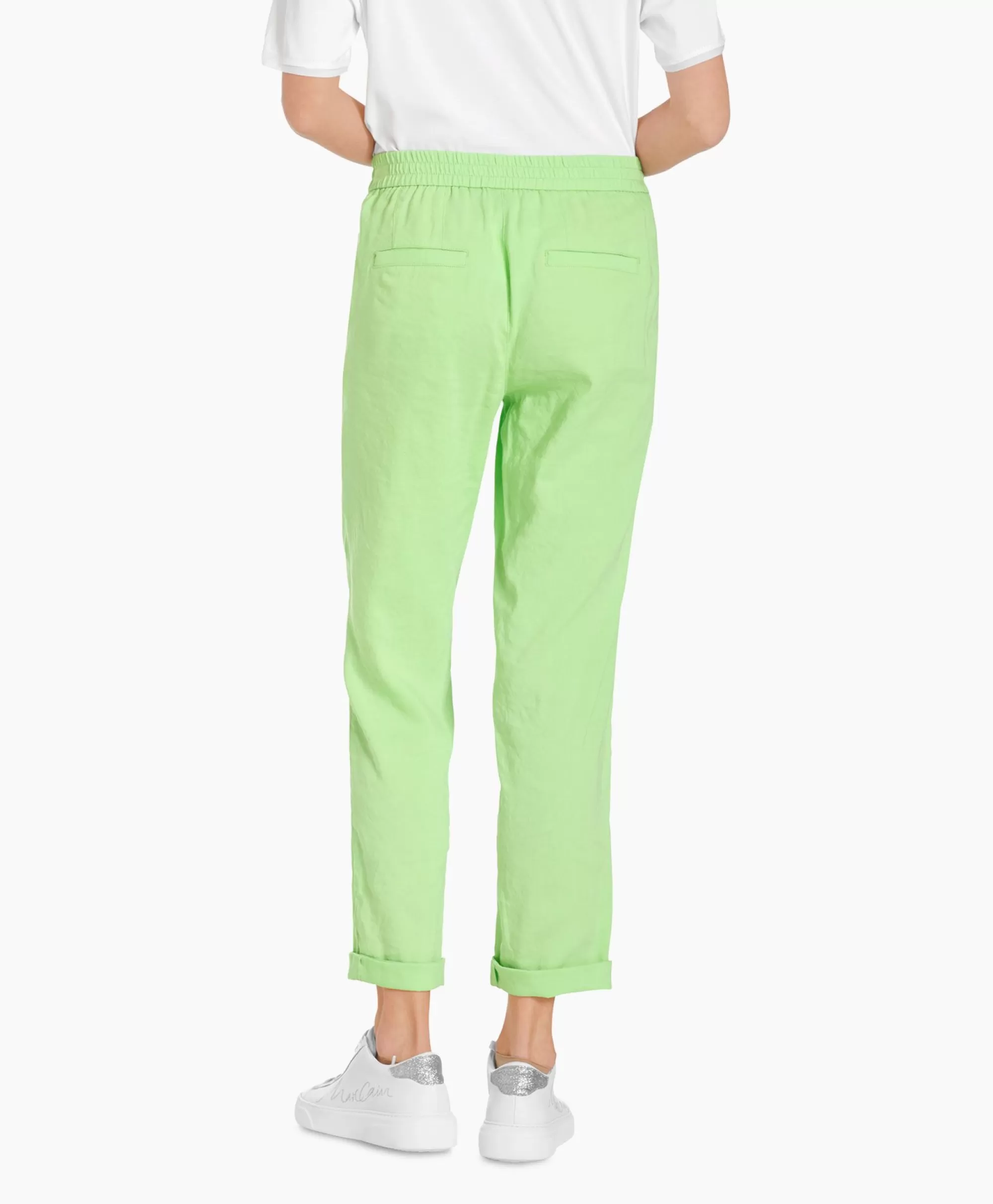 Pantaloni Casual Marccain Collezione Autunno, Modello WC81.59-W47 in Verde Foresta - Taglio Confortevole con Passanti Tasche