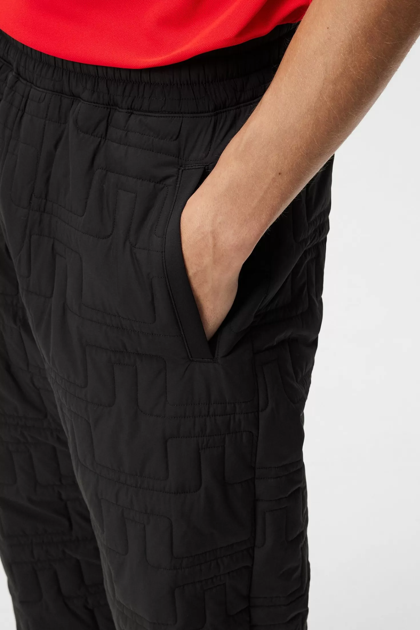 J.Lindeberg Pantaloni con Trapuntura Premium - Modello Confortevvole Autunno 2023 

Scopri i Capri Trapuntati J.Lindeberg in Tessuto Elasticizzato - Collezione Ufficiale 

Pantaloni J.Lindeberg con Detagli Trapuntati - Stile Urbano per Abbinamenti Moderni 

J.Lindeberg Capri Autunnali in Tessuto Tecnologico - Design con Cuciture a Rombo