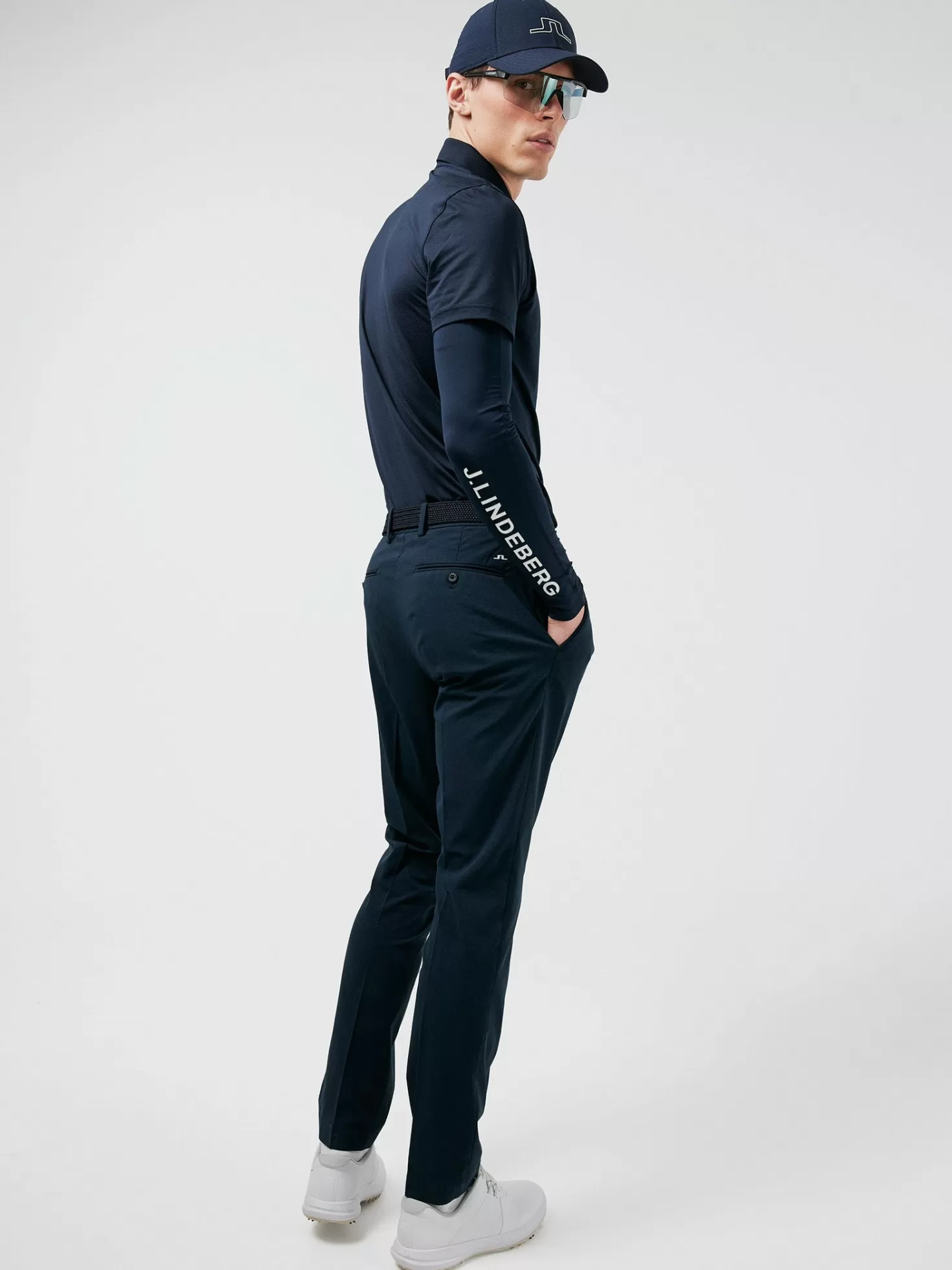 J.Lindeberg Pantaloni da Golf Ultraleggeri - Traspiranti e Confortevoli in Offerta Imperdibile (Saldi Attivi)
