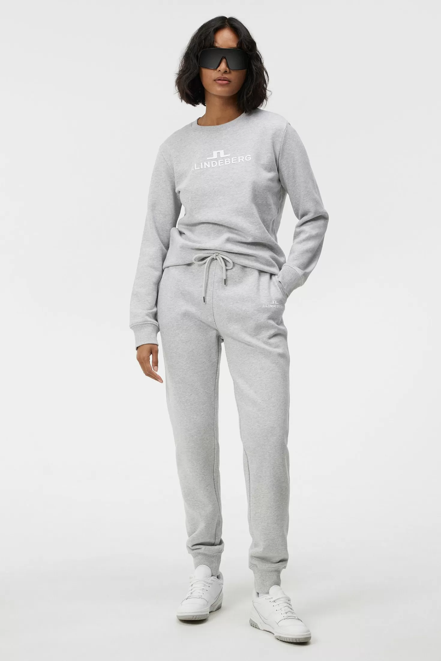 J.Lindeberg – Pantalone Elegante Alpha W in Tessuto Tecnico | Stile Urbano e Comfort Ottimale