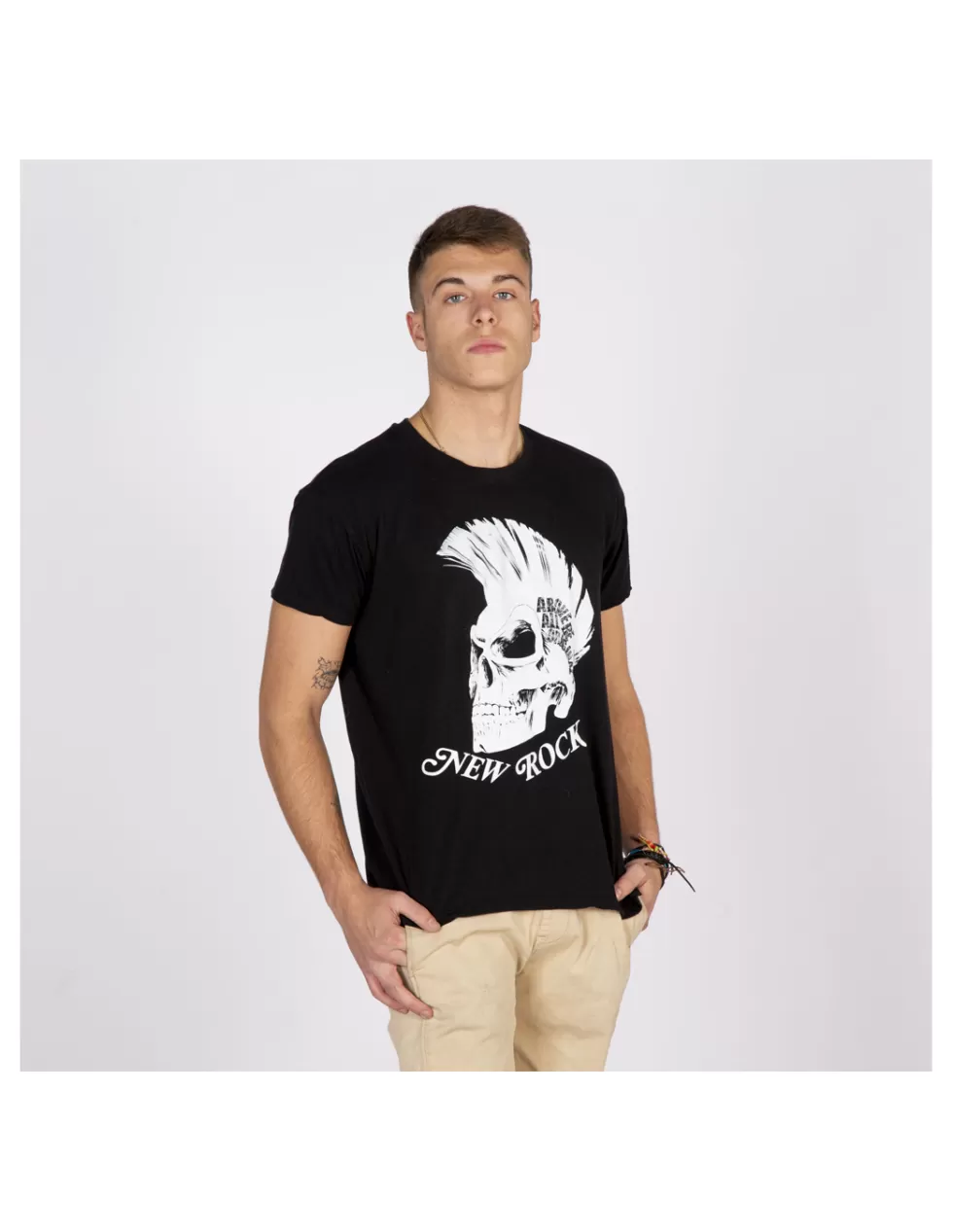Maglietta New Rock Stile Unico - Design Grafica Originale Uomo, Comfort Ottimale Taglia S
